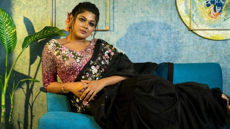 জোড়া সুখবর দিলেন মৌসুমী হামিদ