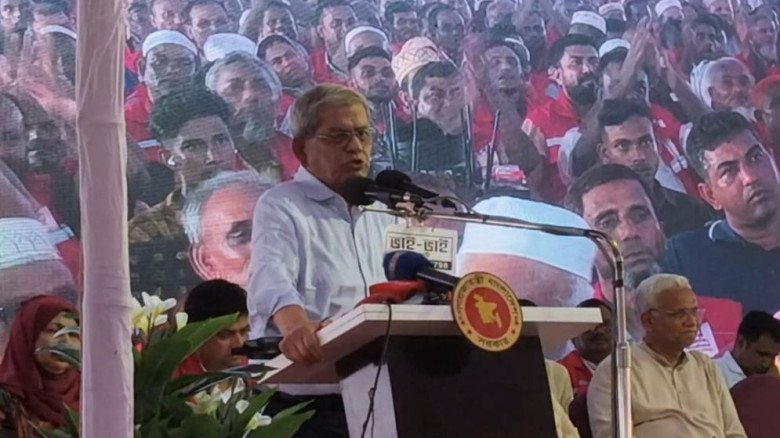 ‘১৭ বছর ফ্যাসিবাদের বিরুদ্ধে আন্দোলন করেও মাথা নোয়াইনি’...