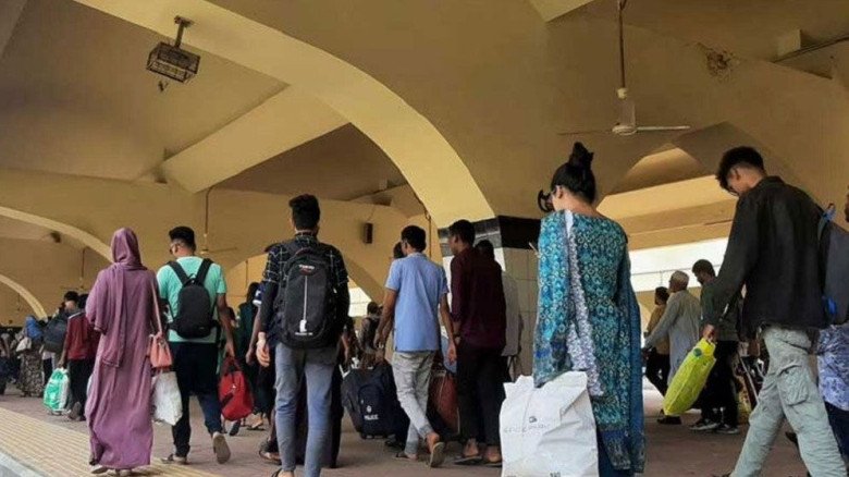 আগস্টে ২ দফায় টানা চারদিন করে ছুটি পেতে পারেন সরকারি চাকরিজী