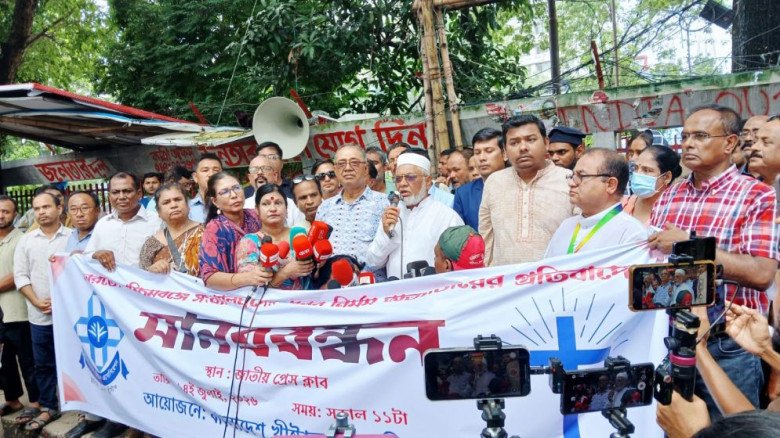 পশ্চিমবঙ্গে সংখ্যালঘুদের ওপর হামলার বিচার চাইলেন বুলু