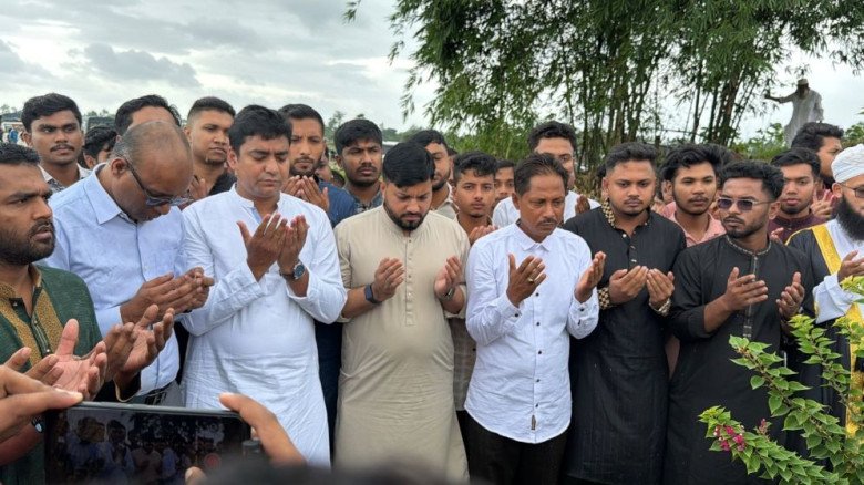 শহীদ ওয়াসিম আকরামকে শ্রদ্ধা জানালেন ইশরাক-নাছির