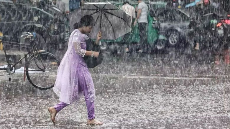 টানা ৫ দিন দেশজুড়ে বজ্রবৃষ্টির আভাস
