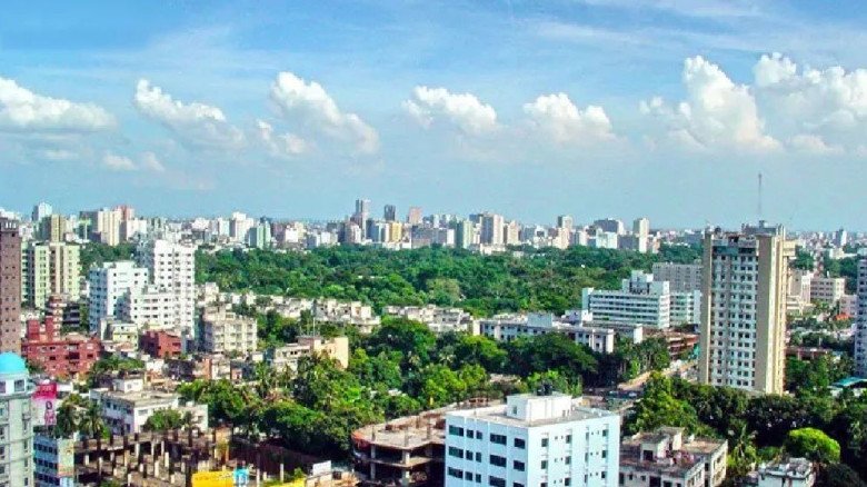দীর্ঘ বিরতির পর ঢাকার বাতাস আজ ‘নির্মল’