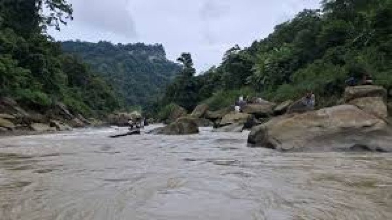 সাঙ্গু নদীতে নৌকাডুবি, পর্যটক নিখোঁজ